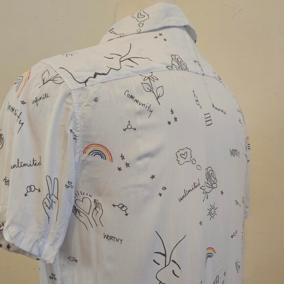 Ambercrombie & Fitch Women’s Short Sleeve Collard White Pride Shirt Size Medium - Picture 3 of 5